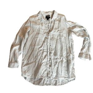 Linen button down Tahari shirt